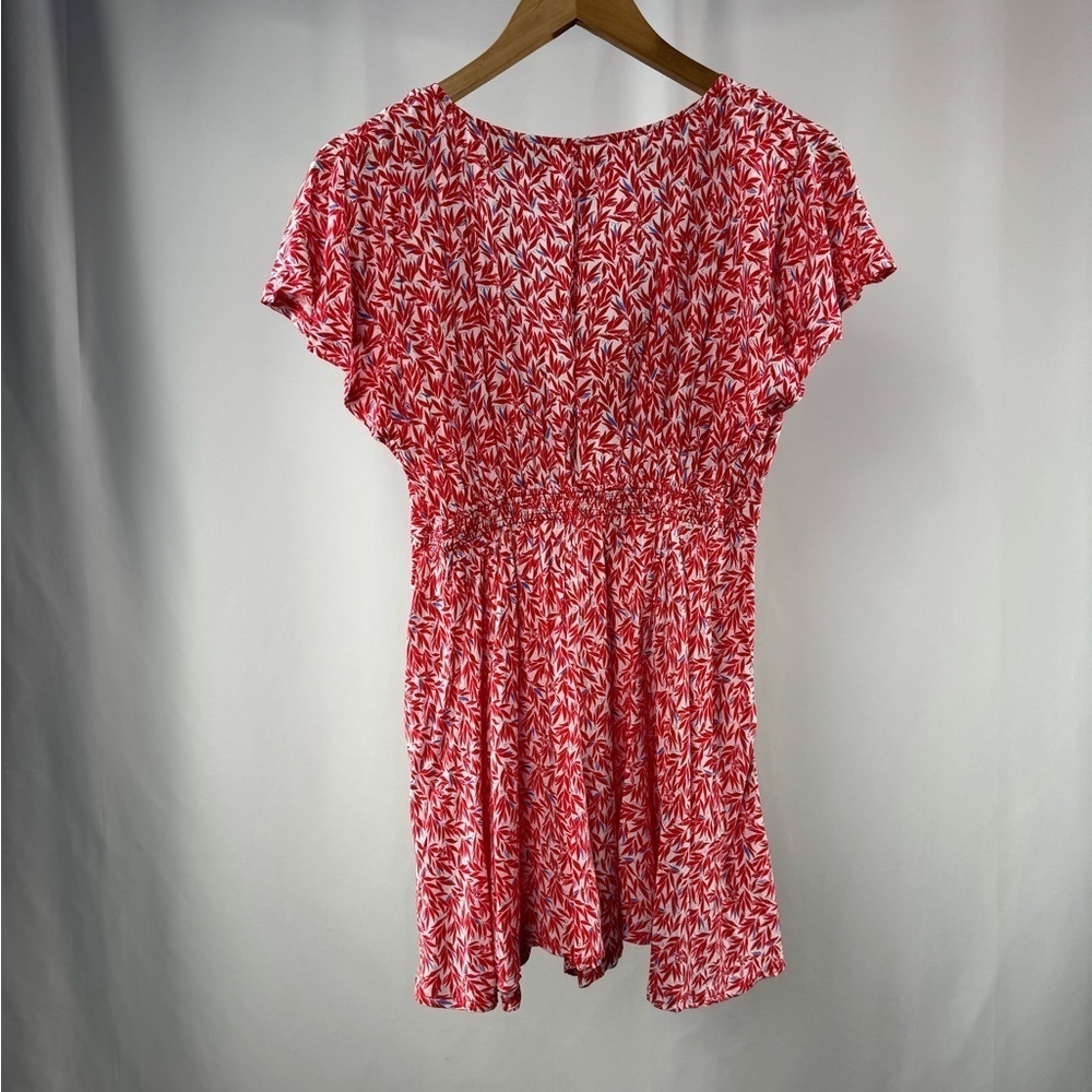 Lulus Dondi Print Tie-Front‎ Short Sleeve Romper in Red and White Size Small - Picture 8 of 13